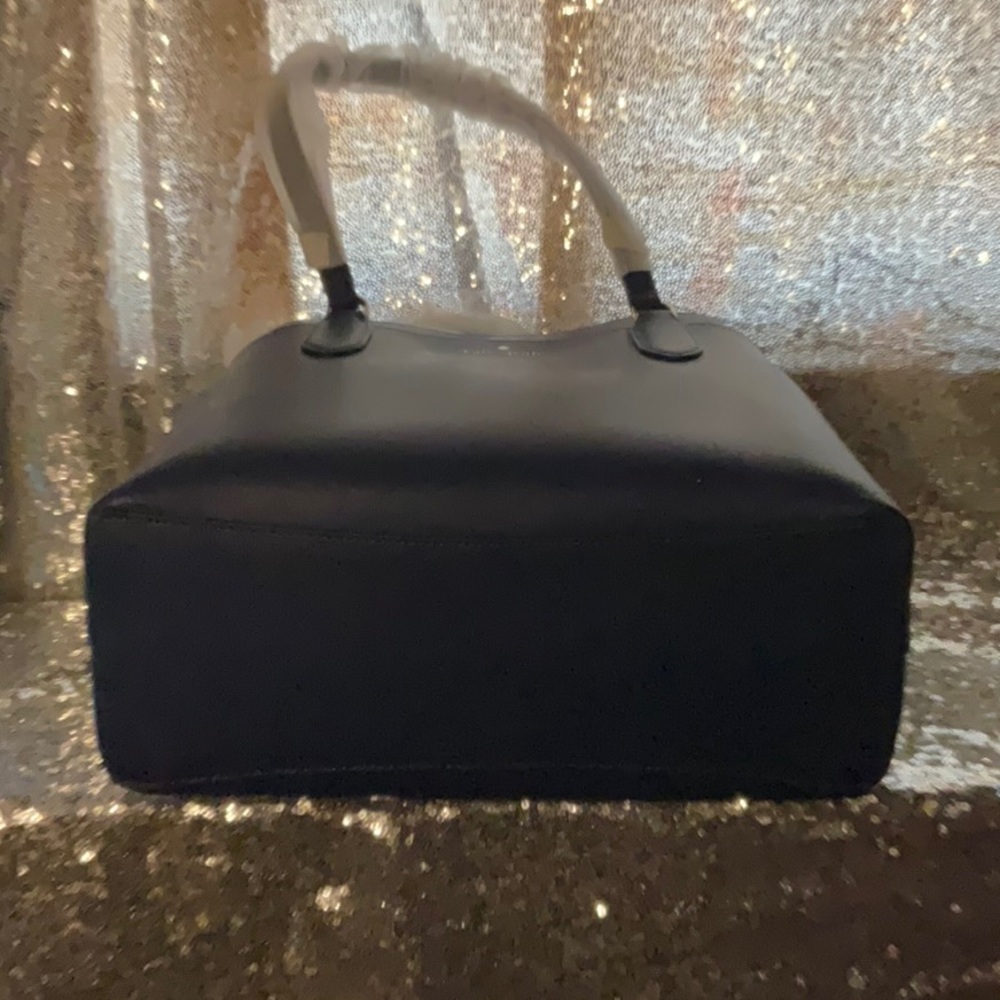 Gorgeous blue Kate Spade. Lots of storage.  Removable crossbody strap. - Picture 5 of 10